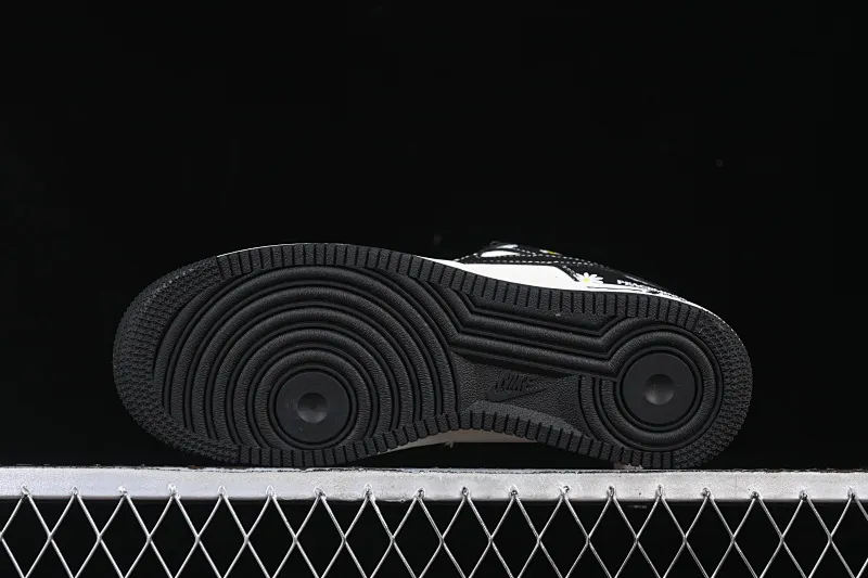 All categories Nk Air Force 1 Air Force series Nk Air Force 1 Low Air Force low-top Nike Air Force 1'07 Low black and white panda print Air Force 1 low-top casual sneakers JP8028-004